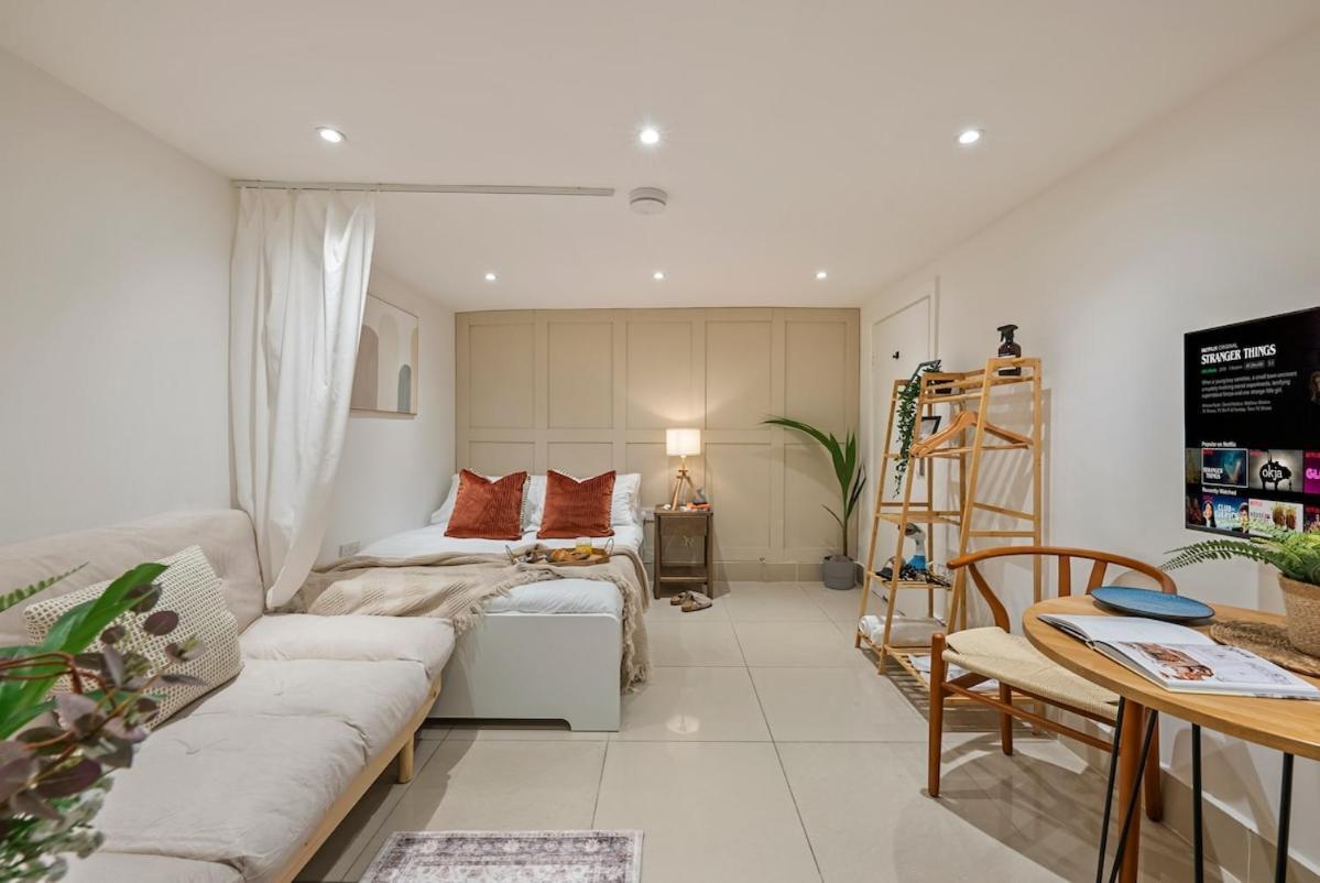 Chic Retreat In Little Venice Appartamento